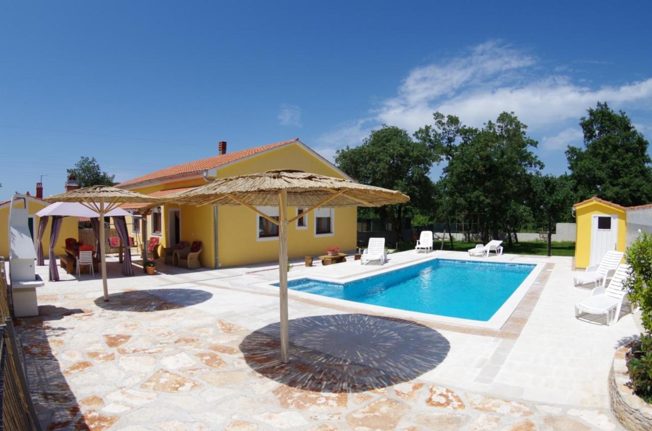 Willa House Oliva, Sveti Kirin Svetvinčenat Zewnętrze zdjęcie