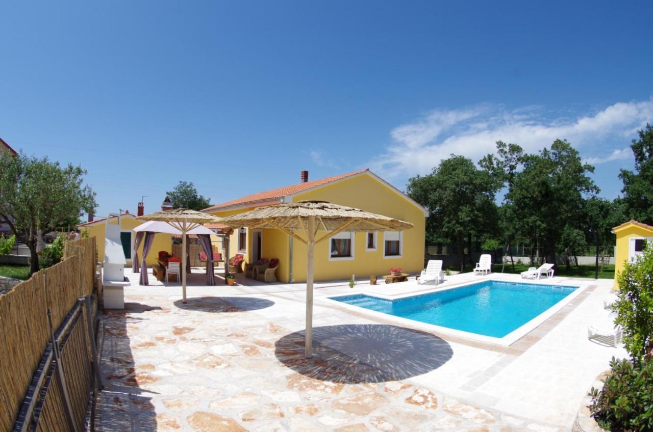 Willa House Oliva, Sveti Kirin Svetvinčenat Zewnętrze zdjęcie